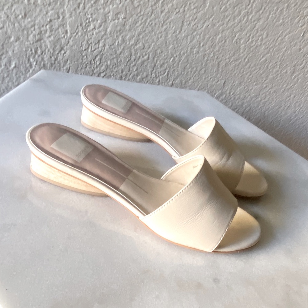 Dolce Vita Adalea Leather Ivory Slides. Size 7